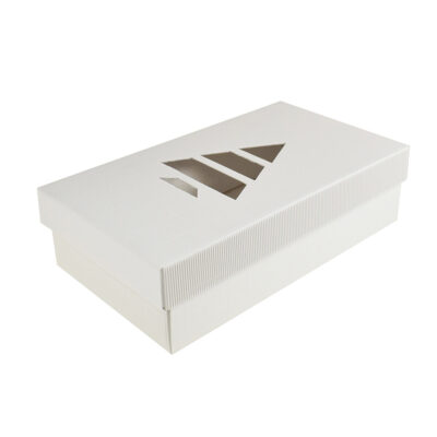 BN06_10 Białe pudełko z choinką